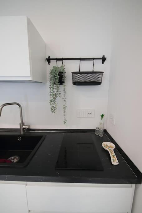 Chiaia Arcoleo House - Sofia Appartamento *