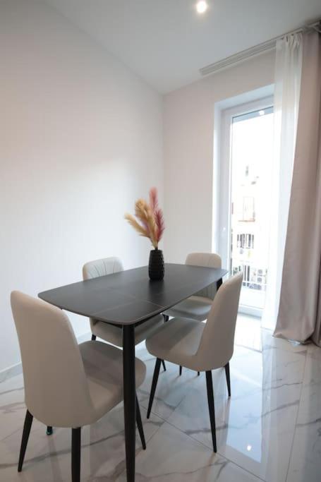 Appartamento Chiaia Arcoleo House - Sofia *
